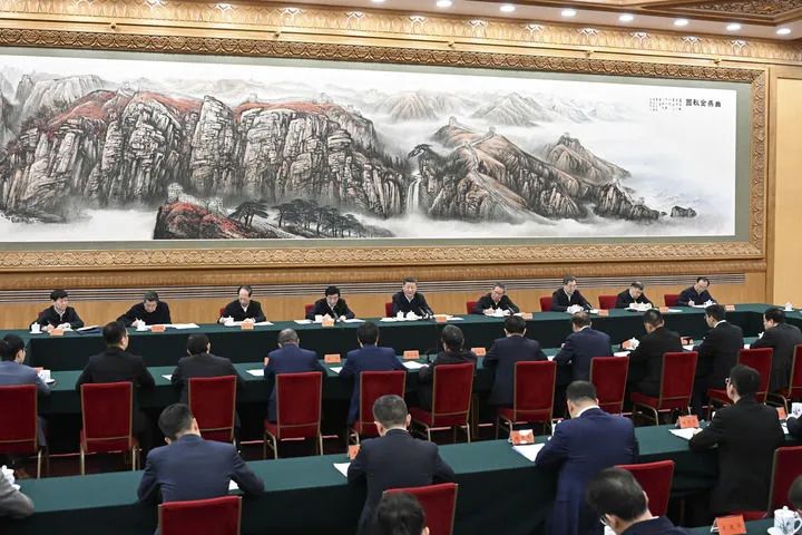 &nbsp;2月17日，中共中央总书记、国家主席、中央军委主席习近平在京出席民营企业座谈会并发表重要讲话。新华社记者 谢环驰 摄
