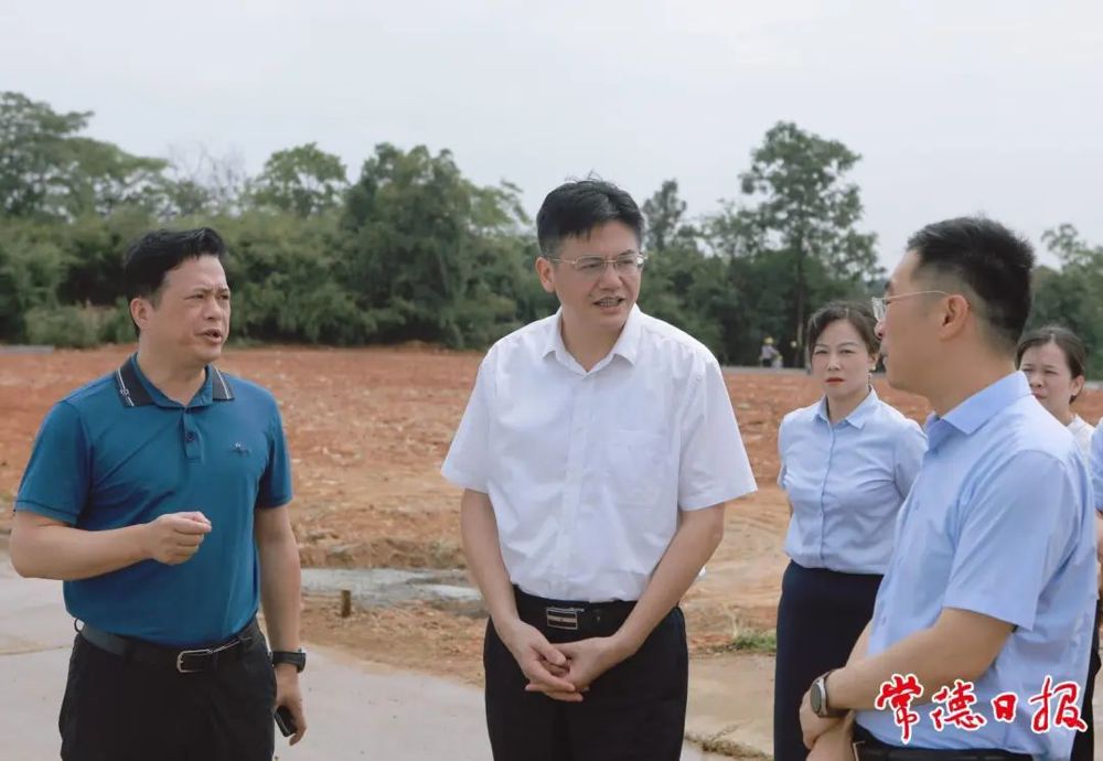 市委书记罗毅君在桃树岗生活垃圾填埋场调研