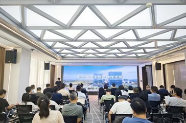 财鑫集团信息技术部举办财科担保微信小程序操作培训会