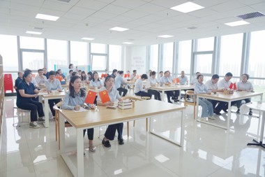 【书香•财鑫】纸页间的纯粹，是阅读的本真